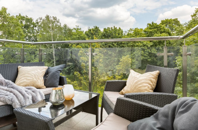 21 Fully Covered Balcony Grill Designs for Your Home