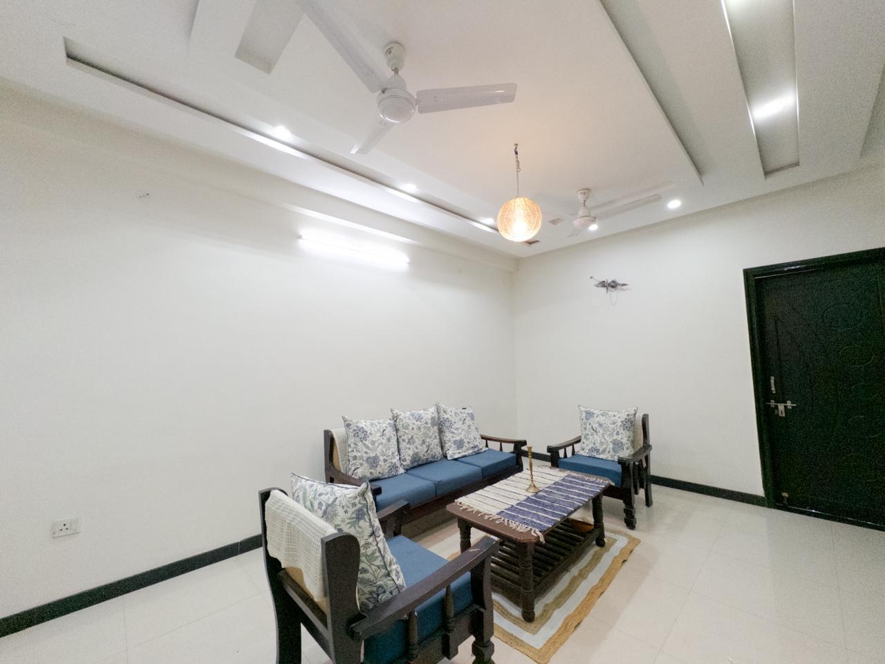 3BHK Luxurious Fully Furnished Flat with Outdoor Sitting – Civil Lines, Jaipur